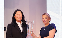유해란, LPGA 투어 시상식서 신인상 수상…“꿈이 이뤄졌다”