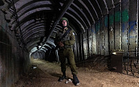 이스라엘군, 국경 검문소 근처서 초대형 지하터널 발견…“차량도 통과”