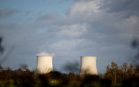 ‘탈탄소·에너지 안보’에 재평가된 원전…관련주 급등·우라늄 16년 만에 최고