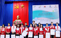 신원, 베트남 지역사회에 의류 12만 5000장 기부