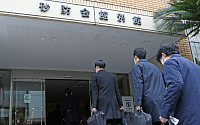 일본 검찰, ‘비자금 스캔들’ 아베파 소속 현역 의원 첫 체포