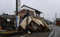 일본 지진 사망자 127명으로 늘어…폭설 예보에 구조 난망