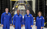 NASA, 인류 달착륙 계획 1년 연기…“우주선 준비 아직, 최소 2026년 9월까지”