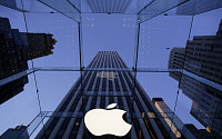 연초 계속되는 애플의 굴욕…중국서는 아이폰 가격 할인·미국서는 애플워치 기능 축소