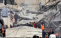 이스라엘, 시리아 수도 공습...“이란 혁명수비대 간부 등 5명 사망”