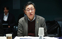삼성 만난 박윤규 차관, 지원금 확대ㆍ28㎓ 단말 출시 협조 요청