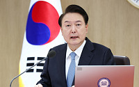 尹, 경제·정치인 포함 설 특사 공식화…의대 정원 확대도 추진