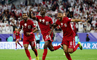 '역전에 재역전' 4강 경기력은 이런 것…카타르, 이란 누르고 결승 진출 [아시안컵]