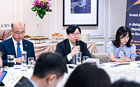 싱가포르서 IR 나선 김소영 금융위 부위원장 “자본시장 제도 개선 지속적 추진할 것”