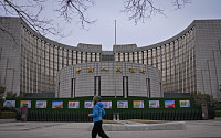 부채 압박에 뿔난 중국 지방정부들, 국영 은행들과 담판