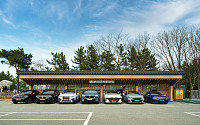 수입차 브랜드 EV 판매 1위 BMW…비결은 ‘충전 인프라’ 확보