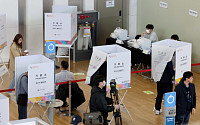 총선 사전투표 인증샷 주의할 점…투표 내부 촬영 불가, 손가락 표시는?