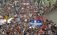 [포토] 퀘백주 대학생들 “등록금 인상 반대”시위