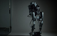 막오른 휴머노이드 로봇 패권 전쟁…핵심 기술 기업 ‘주목’