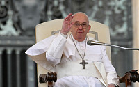 교황, 중동 폭력 행위 중단 촉구…"평화 긍정해야"