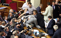 ［포토］난장판된 우크라이나 의회
