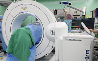 수원 윌스기념병원, 척추 수술용 첨단 3D 촬영 장비 오암(O-arm 02) 도입