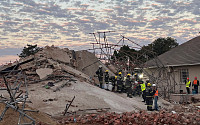 [포토] 남아공 5층 건물 붕괴로 수십명 매몰