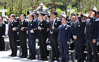 여야 지도부, 광주 총집결...5·18 정신 헌법 수록에 한 목소리