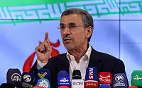 ‘강경 보수·표퓰리즘’ 아마디네자드 전 이란 대통령, 보궐대선 후보 등록
