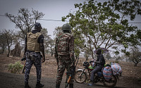 나이지리아, 연쇄 자폭테러에 최소 18명 사망·30명 부상