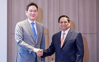 베트남 총리 만난 이재용 삼성전자 회장 &quot;항상 베트남과 동행하기 위해 최선&quot;