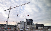 멀어지는 핵융합의 꿈…ITER 가동시기 연기되고 비용 급증