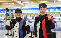 박하준-금지현 공기소총 10ｍ 혼성 銀…한국 첫 메달 [파리올림픽]