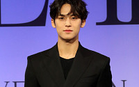 세븐틴 민규 탈의 사진 노출한 록시땅 직원, 결국 대기 발령…&quot;변명 여지 없다&quot;