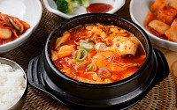 '오늘N' 오늘방송맛집- 한 끼에 얼마예요?, 순두부찌개 맛집 '한○○'