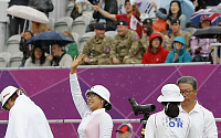 [런던올림픽] 한국여자 양궁 단체팀, 중국 꺾고 금메달..7연패 달성