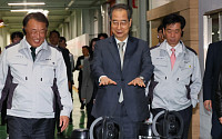 韓 권한대행, HD현대중공업 방문…한미 조선 협력 관련 논의