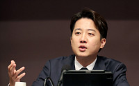이준석 "韓, 투표용지에 이름 올릴 가능성 낮아...단일화, 해프닝 될 수도"