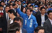 이재명, K-조선업 공약 발표…“친환경 선박 초격차 기술개발 지원"
