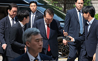 윤석열, '내란 재판' 출석… 세번째 포토라인 '침묵' [포토]