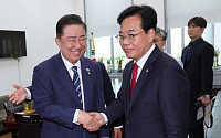 송언석 "김병기에게 인사청문회·추경·상임위원장 문제 협상 제안"