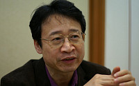 [문화의 창] 썩은 감자로 만든 떡