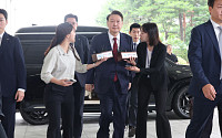 윤석열 전 대통령, 첫 내란특검 출석 [포토]