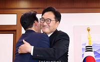 우원식 국회의장 예방한 김민석 국무총리 [포토]