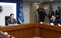 이재명 대통령 "기록적 폭염…가용한 행정력 총동원하라"