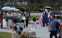 [날씨] 전국 대부분 지역에 비…예상 강수량 최고 200mm 이상 "우산 챙기세요"