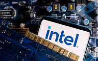 “인텔, 애플 M시리즈 칩 생산 가능성…이르면 2027년 출하”