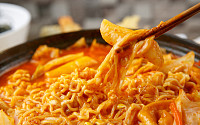 '2TV 생생정보' 오늘방송맛집- 밥 됩니까, 추억의 손맛! 3대 떡볶이 맛집 '모○○○'→'원○○'