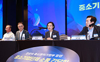 한성숙 중기장관, 적극 지원 약속…“고속도로 만들어 마음껏 달리도록” [종합]
