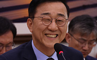 與野, 김윤덕 국토부 장관 후보 인사청문 보고서 합의 채택