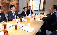 사직 전공의들, 사직 전 병원으로 복귀⋯"초과 정원도 인정"