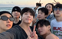방탄소년단, LA서 완전체 라방⋯"미국서 앨범 준비 중"