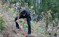 DL이앤씨 임직원, 묘목 길러 서울 노을공원에 심는다