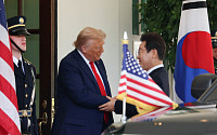 [한미정상회담]"김정은 만나 달라" 李 대통령, 트럼프에 '피스메이커' 역할 요청