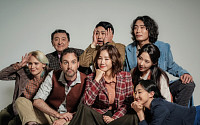 푸른 눈의 의사 '로제타', 8인의 무대 위 감동⋯집단 연대 조명